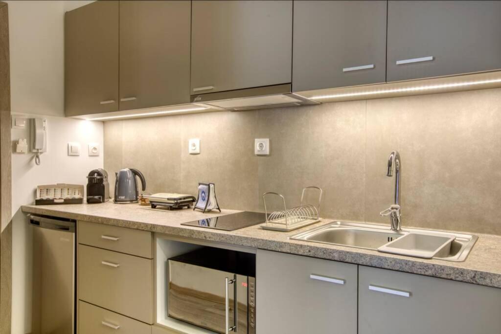 Апартаменты Plaka Filotheis House B Афины