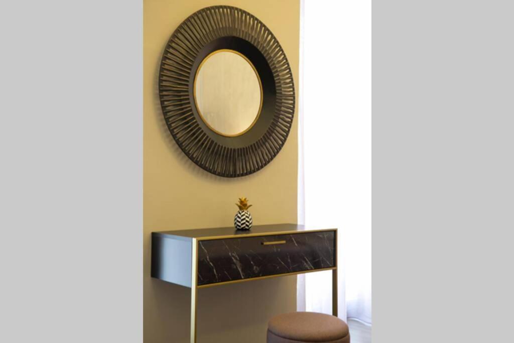 Plaka Filotheis House B Appartement