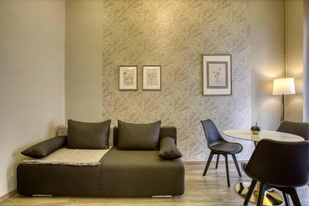 Plaka Filotheis House B *